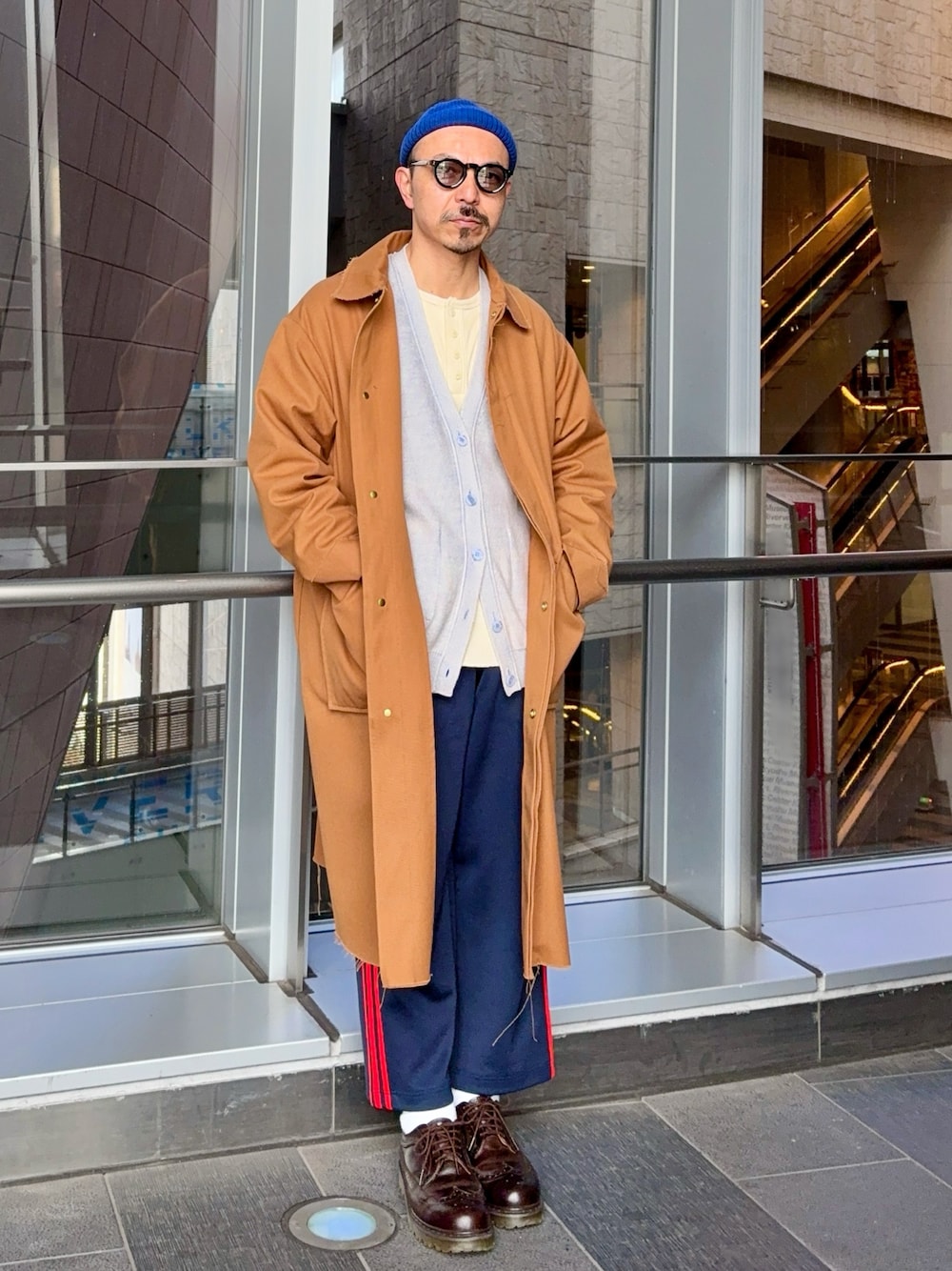 UNUSEDのステンカラーコートを使った人気ファッションコーディネート