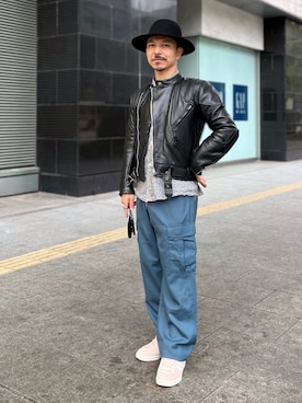 「アイテム（ライダースジャケット）」を使った、初珠さん（メンズ・167cm）の秋コーディネート