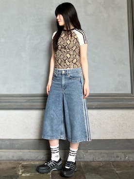 「adidas（アディダス）のスネークプリント カリ Tシャツ / アディダスオリジナルス adidas Originals（Tシャツ/カットソー、ベージュ系）」を使った、msさん（レディース・160cm）の夏コーディネート