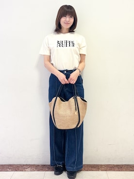 「OPAQUE.CLIP（オペークドットクリップ）のアソートロゴTシャツ【洗濯機OK】（Tシャツ/カットソー、ベージュ系）」を使った、micohさん（レディース・166cm）の春コーディネート