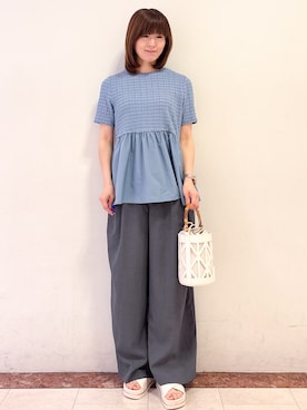 「OPAQUE.CLIP（オペークドットクリップ）のジャカードドッキング ペプラムカットソー【洗濯機OK】（Tシャツ/カットソー、ブルー系）」を使った、micohさん（レディース・166cm）の夏コーディネート