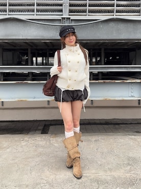 「WHO'S WHO gallery（フーズフーギャラリー）の【26AW LOOK掲載品番】ヘリテージWボタンニット（ニット/セーター、ホワイト系）」を使った、Hazukiさん（レディース・159cm）の秋コーディネート