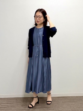 「ITS'DEMO（イッツデモ）の【aruco×ITS’DEMO】プリーツワンピース（ワンピース、ブルー系）」を使った、Saoriさんの春コーディネート