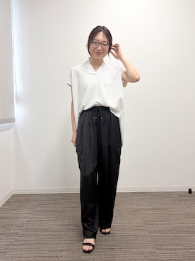 「ITS'DEMO（イッツデモ）の【接触冷感／手洗い可】バックギャザーブラウス（シャツ/ブラウス、ホワイト系）」を使った、Saoriさんの春コーディネート