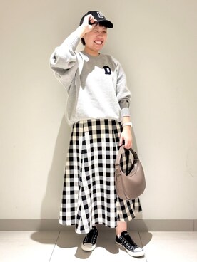 「Dessin（デッサン）の【洗える】チェック柄起毛フレアスカート（スカート、ブラック系）」を使った、Liriさん（レディース・157cm）の冬コーディネート