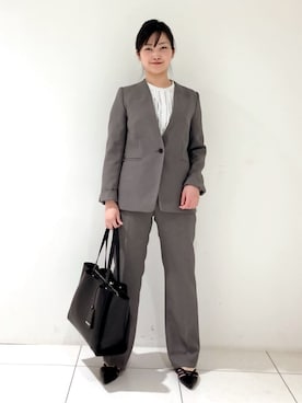 「アイテム（スーツジャケット、グレー系）」を使った、momokoさん（レディース・157cm）の春コーディネート