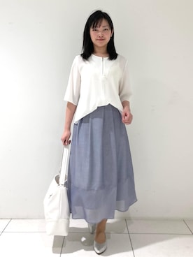 「INDIVI（インディヴィ）のアイテム」を使った、momokoさん（レディース・157cm）の春コーディネート