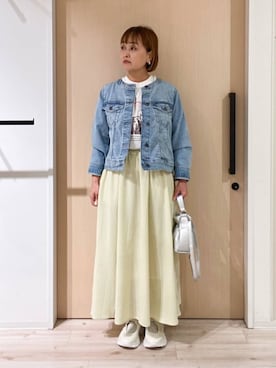 「SHOO・LA・RUE（シューラルー）の【SHOO・LA・RUE DENIM/S-LL/高レビュー】大人のための ノーカラーデニムジャケット（デニムジャケット、ブルー系）」を使った、ぷくりんさん（レディース・159cm）の春コーディネート