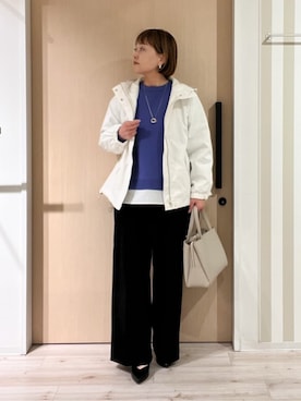 「SHOO・LA・RUE（シューラルー）の【防花粉/高レビュー】きれいもかっこいいも叶える 欲張りマウンテンパーカ（ブルゾン、ホワイト系）」を使った、ぷくりんさん（レディース・159cm）の冬コーディネート