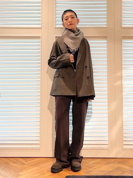 「DRESSTERIOR（ドレステリア）の【防しわ/吸水速乾/UVカット】シャークスキン ラフジャケット（テーラードジャケット、ブラウン系）」を使った、OCHIAIさん（レディース・158cm）の秋コーディネート