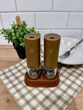 「アイテム（食器）」を使った、usaminさん（レディース・158cm）の冬コーディネート