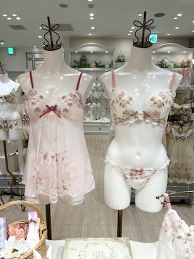 「Risa Magli（リサマリ）のダニエラ ブラジャー (B-C) ＜V Make Type＞（ブラジャー、ホワイト系）」を使った、hachiさん（レディース）の春コーディネート
