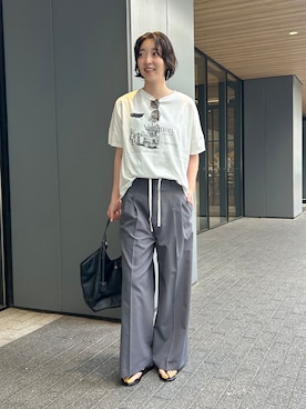 「SLOBE IENA（スローブイエナ）の《接触冷感/UVカット/吸水速乾/4サイズ展開/》ワイドスラックス（スラックス、グレー系）」を使った、yukaさん（レディース・172cm）の夏コーディネート