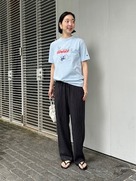 「SLOBE IENA（スローブイエナ）の《3サイズ展開/追加》フィブリルストライプリラックスパンツ（その他パンツ、ブルー系）」を使った、yukaさん（レディース・172cm）の春コーディネート