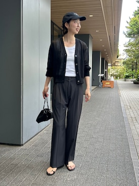 「SLOBE IENA（スローブイエナ）の《汗染み防止/接触冷感/吸水速乾》PEストレッチイージースラックス（スラックス、ブラック系）」を使った、yukaさん（レディース・172cm）の春コーディネート