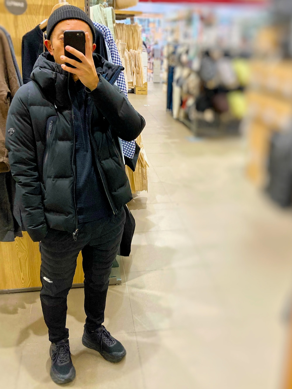 THE NORTH FACEのアイテムを使った「ダウンパンツ」の人気ファッション 