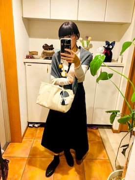 「アイテム（ストール/ショール）」を使った、rieさん（レディース・155cm）の秋コーディネート