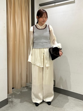 「KBF（ケイビーエフ）のセミスクエアトゥパンプス（パンプス、ブラック系）」を使った、さきさん（レディース・153cm）の春コーディネート