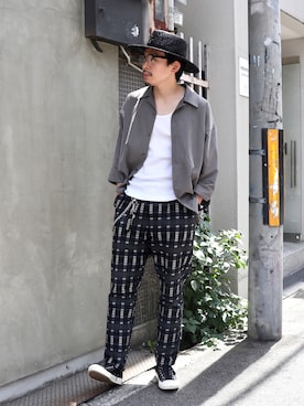 「CALEE（キャリー）のアイテム（パンツ）」を使った、KYOTAROさん（メンズ・181cm）の春コーディネート
