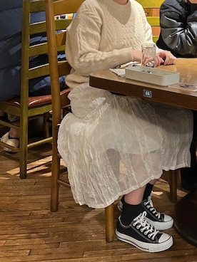 「アイテム（スカート、ホワイト系）」を使った、るんコさん（キッズ・159cm）の冬コーディネート