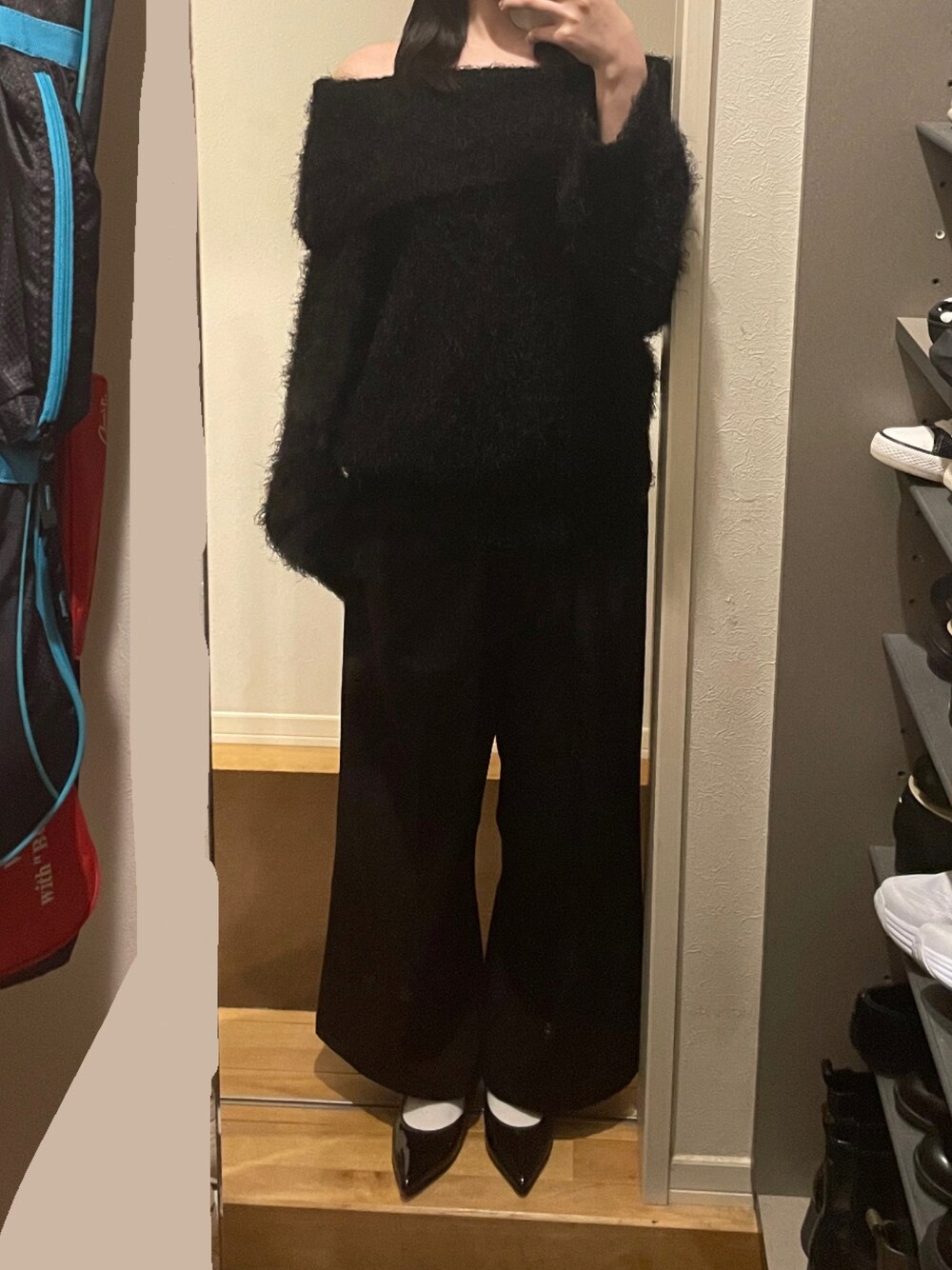 「R&Eの【REZOY】ワンベルトポインテッドトゥLOWヒールパンプス（パンプス、ブラック系）」を使った、るんコさん（レディース・159cm）の春コーディネートの1枚目の写真