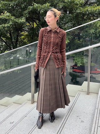 「Ray BEAMS(レイビームス)のフロッキー チュール フリル シャツ(Tシャツ/カットソー)」を使った、AKARIさん(レディース・163cm)の秋コーディネート
