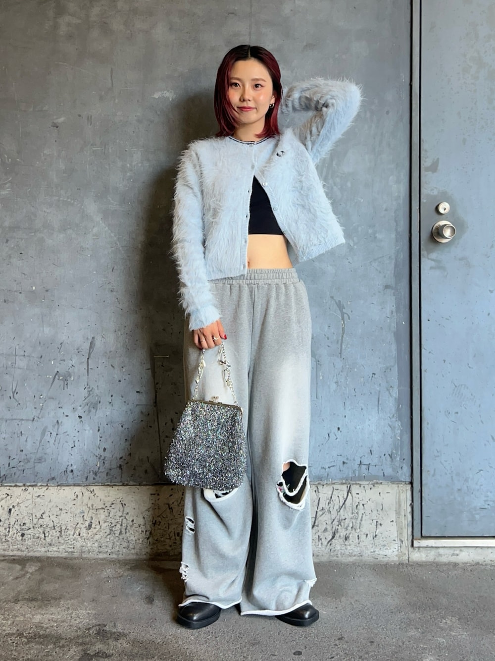 AKARI(BEAMS WOMEN)｜FRED PERRYのカーディガン/ボレロを使った