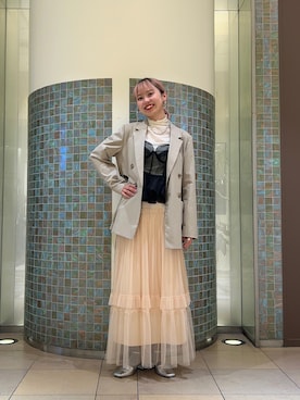 「シルバーパンプス」｜「アイテム（ジャケット/アウター）」を使った、AKARIさん（レディース・160cm）の春コーディネート