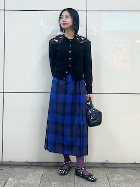 「アイテム（カーディガン/ボレロ）」を使った、AKARIさん（レディース・163cm）の秋コーディネート