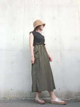 「ELENCARE DUE（エレンカーレデュエ）の・ELENCARE DUE リブキリカエワンピ（ワンピース、ベージュ系）」を使った、Rieさん（レディース・168cm）の秋コーディネート