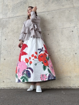 「アイテム（サンダル）」を使った、Rieさん（レディース・168cm）の秋コーディネート