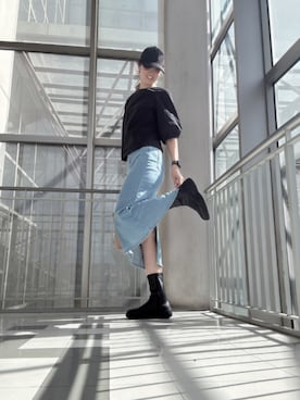 「アイテム（デニムスカート）」を使った、Rieさん（レディース・168cm）の冬コーディネート