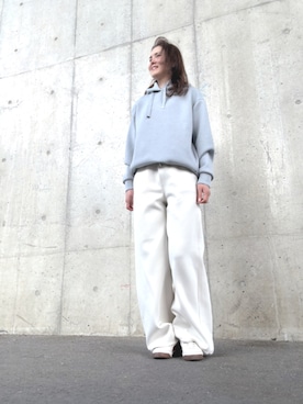 「GU（ジーユー）のパフスウェットバギーパンツ（スウェットパンツ、ホワイト系）」を使った、Rieさん（レディース・168cm）の春コーディネート