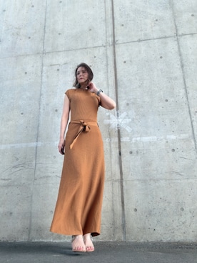 「アイテム（サンダル）」を使った、Rieさん（レディース・168cm・50代）の秋コーディネート