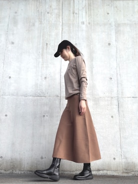 「UNIQLO（ユニクロ）のジャージーフレアスカート(丈標準73～77cm）（スカート、ブラウン系）」を使った、Rieさん（レディース・168cm）の春コーディネート