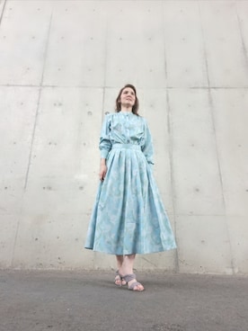 「CHARLES & KEITH（チャールズ & キース）のダブルストラップ ウーブンヒールドミュール / Double Strap Woven Heeled Mules（サンダル、パープル系）」を使った、Rieさん（レディース・168cm）の夏コーディネート