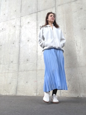 「UNIQLO（ユニクロ）のアイテム（スカート、ブルー系）」を使った、Rieさん（レディース・168cm）の春コーディネート