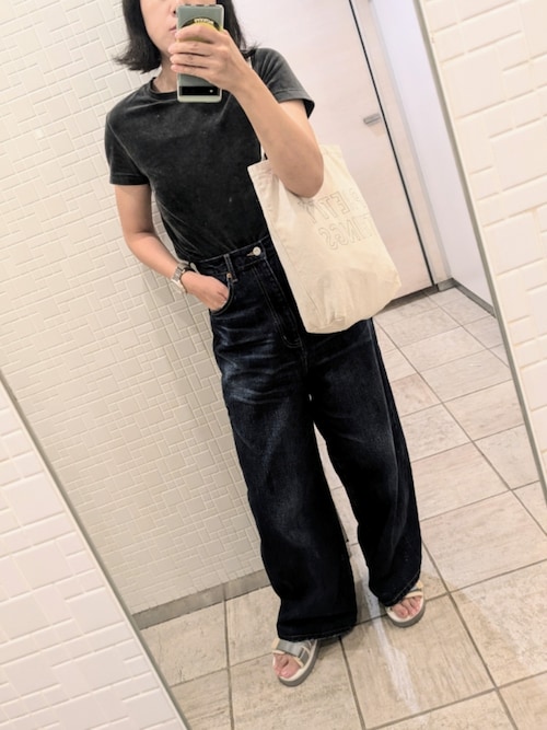 MOUSSY（マウジー）の「LOW CROTCH BAGGY（デニムパンツ）」 - WEAR