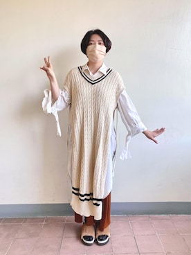 「HYKE」｜「アイテム（ジャンパースカート）」を使った、YIWENさん（レディース・165cm）の秋コーディネート