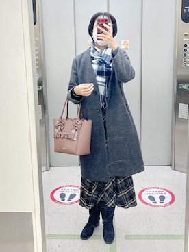 「Honeys（ハニーズ）のアイテム（ノーカラーコート）」を使った、MAKI  MINATO さん（レディース・168cm）の冬コーディネート