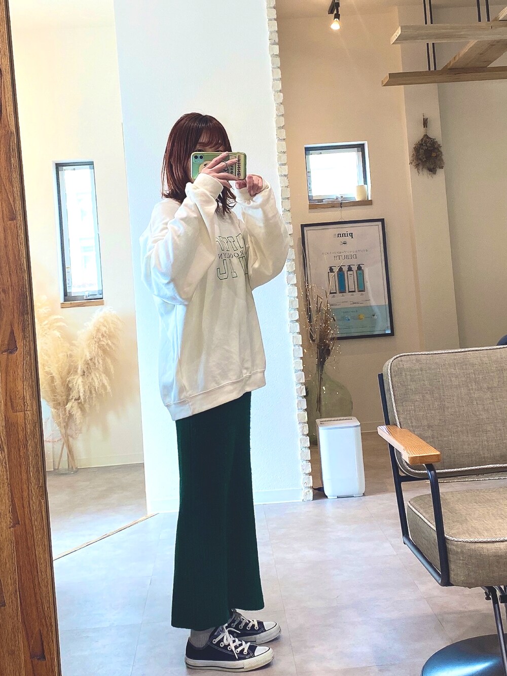 「SLYのRIB PENCIL M/SK　ミディスカート（スカート、グリーン系）」を使った、ミキティさん（レディース・156cm）の冬コーディネートの1枚目の写真
