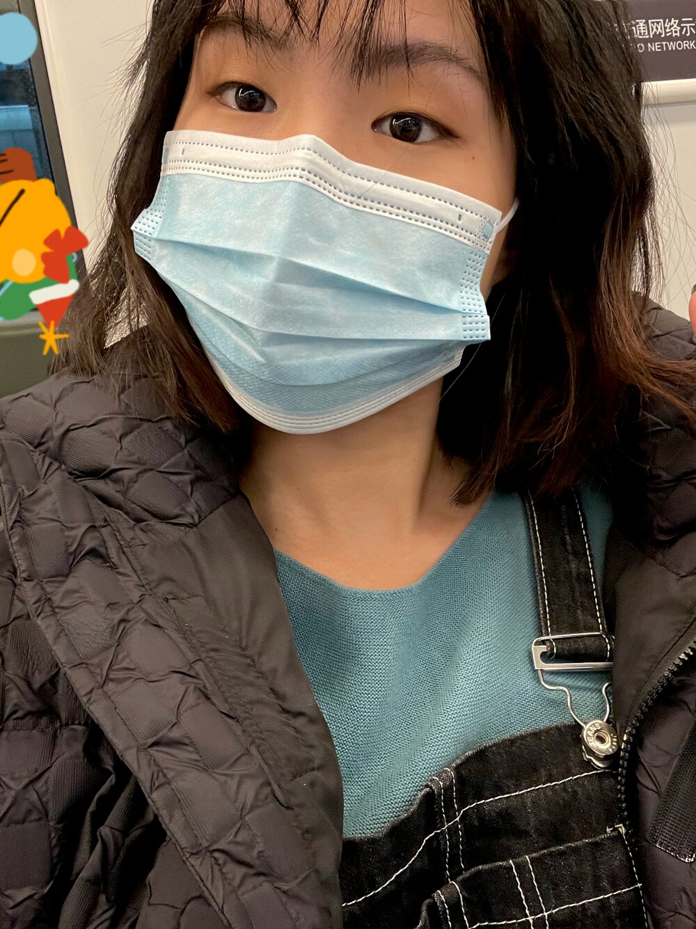 「girl、休闲、UNIQLO」｜「UNIQLOのアイテム（スウェット、グリーン系）」を使った、Jasmine さん（レディース・170cm）の冬コーディネートの1枚目の写真