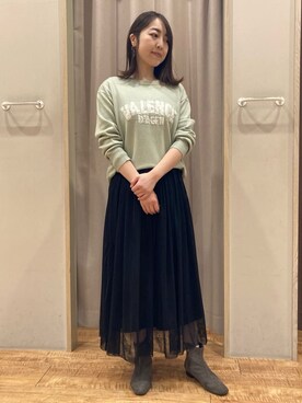 「SHOO・LA・RUE（シューラルー）の【セレモニーからデイリーまで】女性らしさあふれる チュールスカート（スカート、ブラック系）」を使った、hashiさん（レディース・163cm）の冬コーディネート