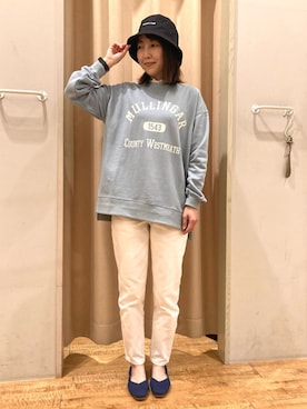 「SHOO・LA・RUE（シューラルー）の【SS-3L/美脚シルエット】いつでも頼れる デニムテーパードパンツ（デニムパンツ、ホワイト系）」を使った、hashiさん（レディース・163cm）の冬コーディネート