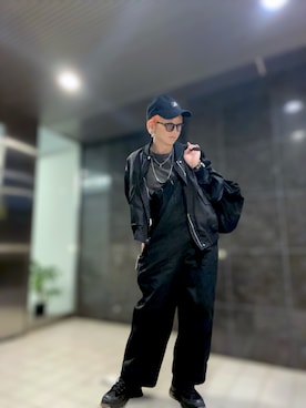 「アイテム（サロペット/オーバーオール）」を使った、バカムスコ翔さん（メンズ・165cm）の秋コーディネート