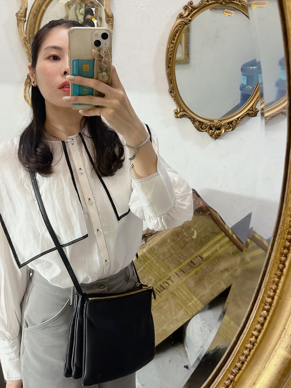 「お出かけコーデ、秋服コーデ、着回しコーデ、秋服準備はじめました、パンツスタイル、休日スタイル、モノトーンコーデ、韓国ファッション、韓国好きな人と繋がりたい、韓国スタイル、ユナイテッドアローズ、ootd、ビックカラー、オトナ女子、30代コーデ」｜「BEAMSのアイテム（トップス、ホワイト系）」を使った、miihooさん（レディース・162cm）の秋コーディネートの1枚目の写真