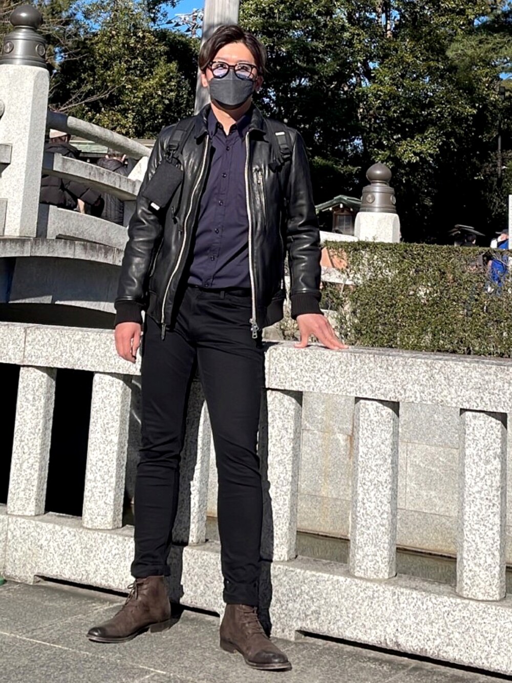 「大人カジュアル、革靴、レザージャケット、ブラック、ネイビー」｜「NANO universeのRIB RACING JACKET（ライダースジャケット、ブラック系）」を使った、🎖🐢🎖さん（メンズ・175cm）の冬コーディネートの1枚目の写真
