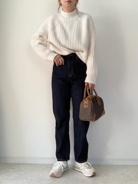 「ペグトップハイライズジーンズ」｜maiko さん（レディース・159cm）の秋コーディネート
