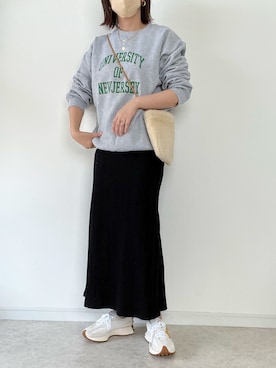 「TOMORROWLAND （トゥモローランド）のムートン 巾着ポシェット（ショルダーバッグ）」を使った、maiko さん（レディース・159cm）の秋コーディネート