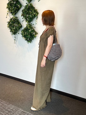 「旅行コーデ」｜「アイテム（サロペット/オーバーオール）」を使った、maiko さん（レディース・159cm）の夏コーディネート
